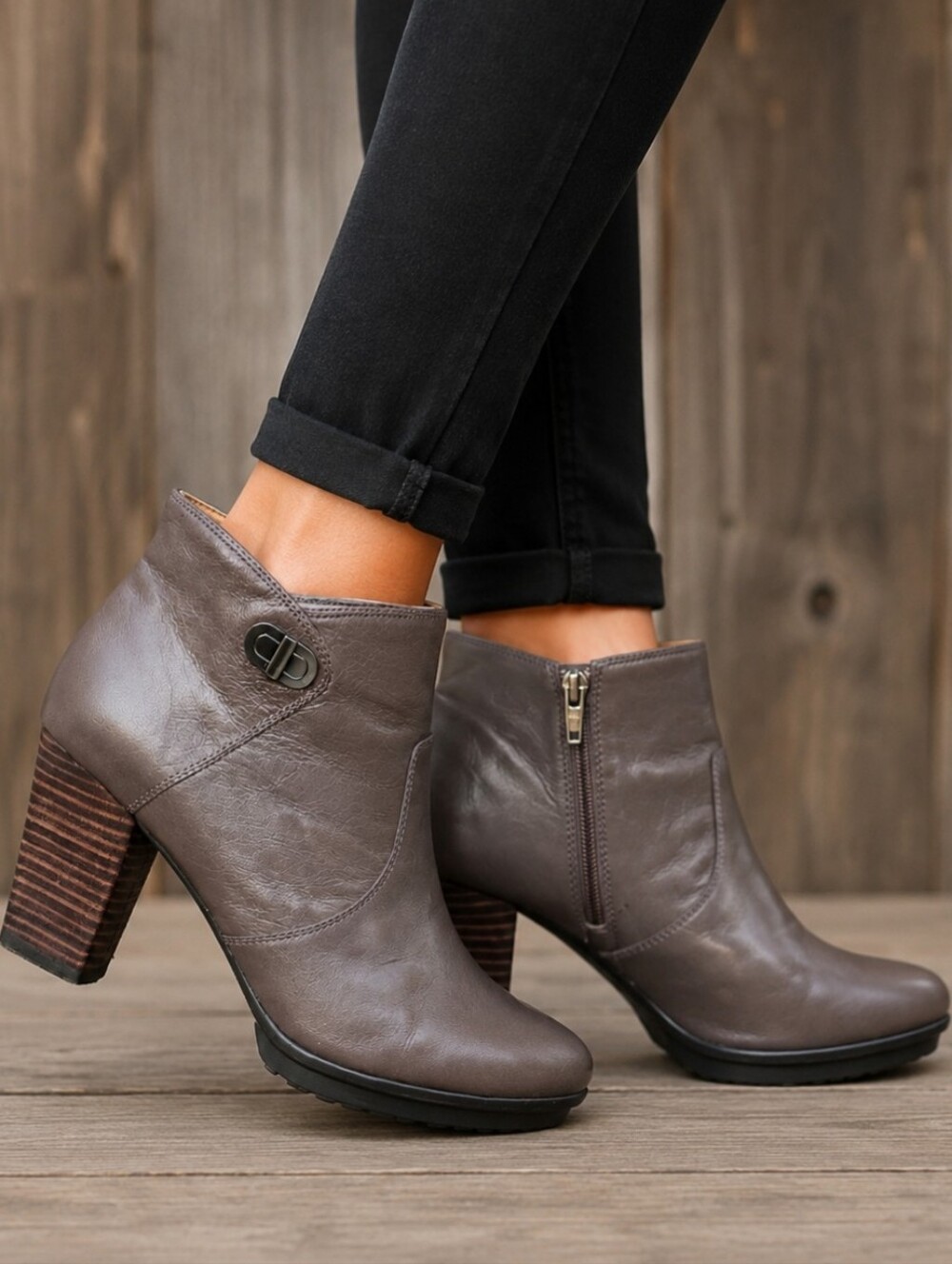 Easy Spirit Kassandra Y2K Boho Minimalist Leather Antigravity Comfort Bootie 9W